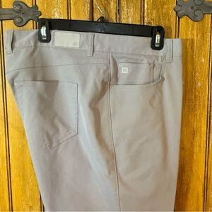 Peter Miller Golf Dress Gale Men's Gray Pants 40/30 Like new Slacks Pants